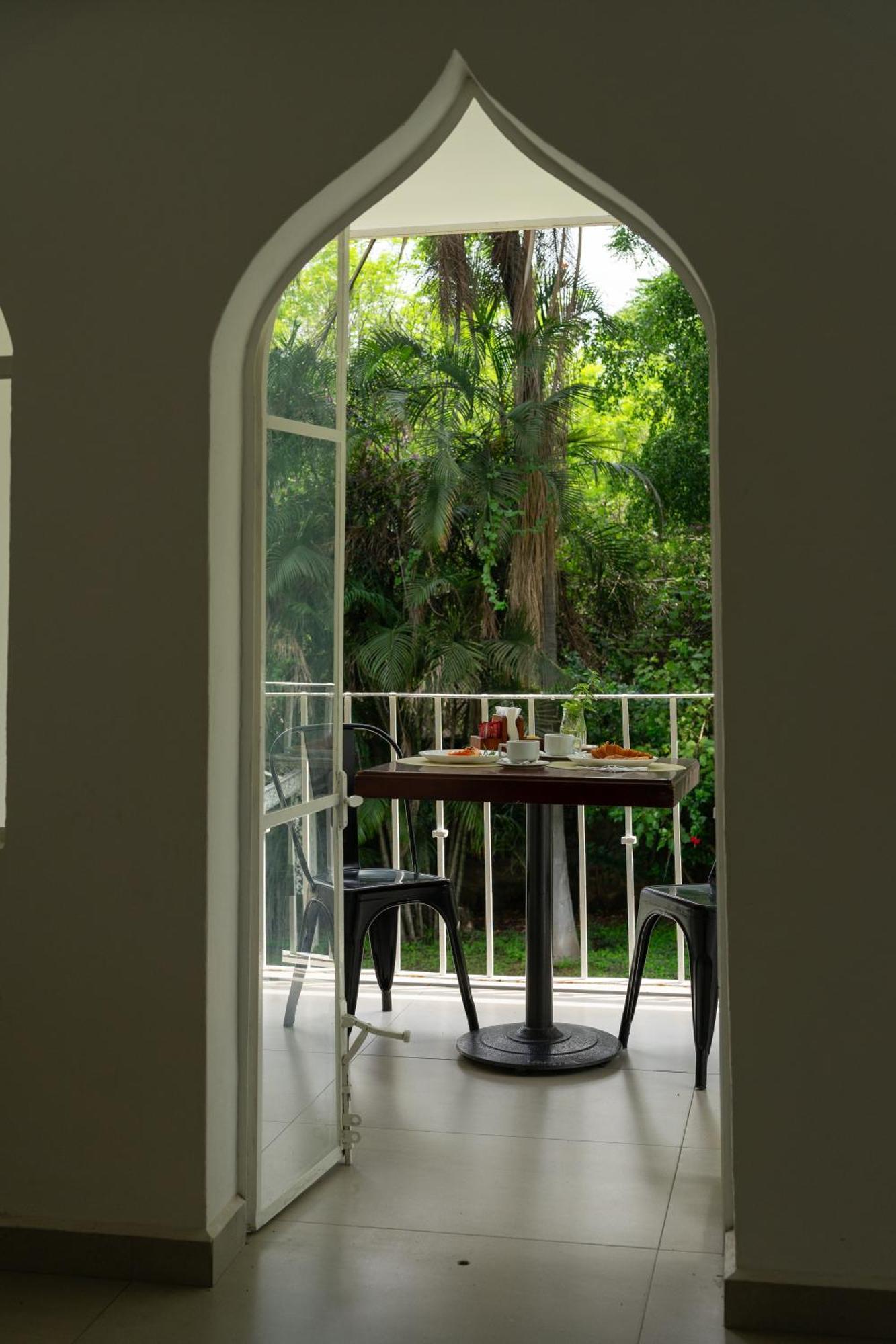 Hotel Marjaba Cuernavaca Bagian luar foto